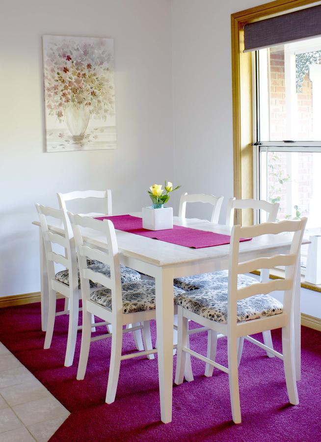 Bed & Breakfast At Tiffany'S Mclaren Vale Exterior photo